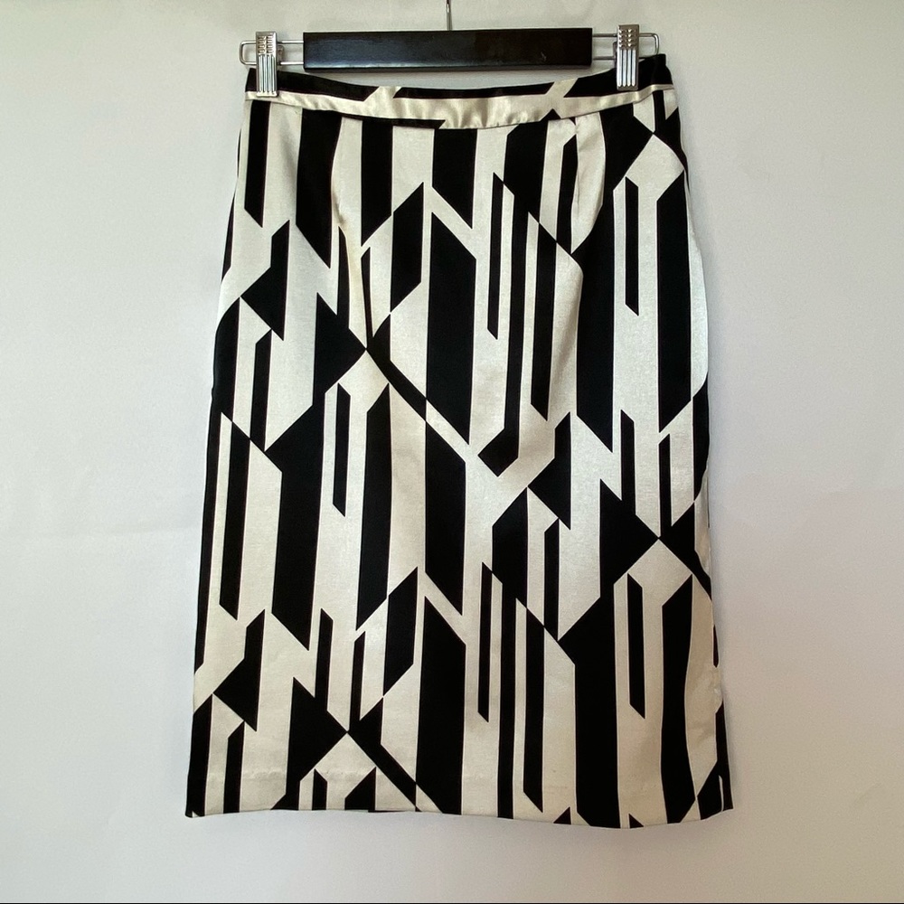 Hugo Buscati Black & White Geometric Pencil Fitted Skirt Business Career Wear‎
